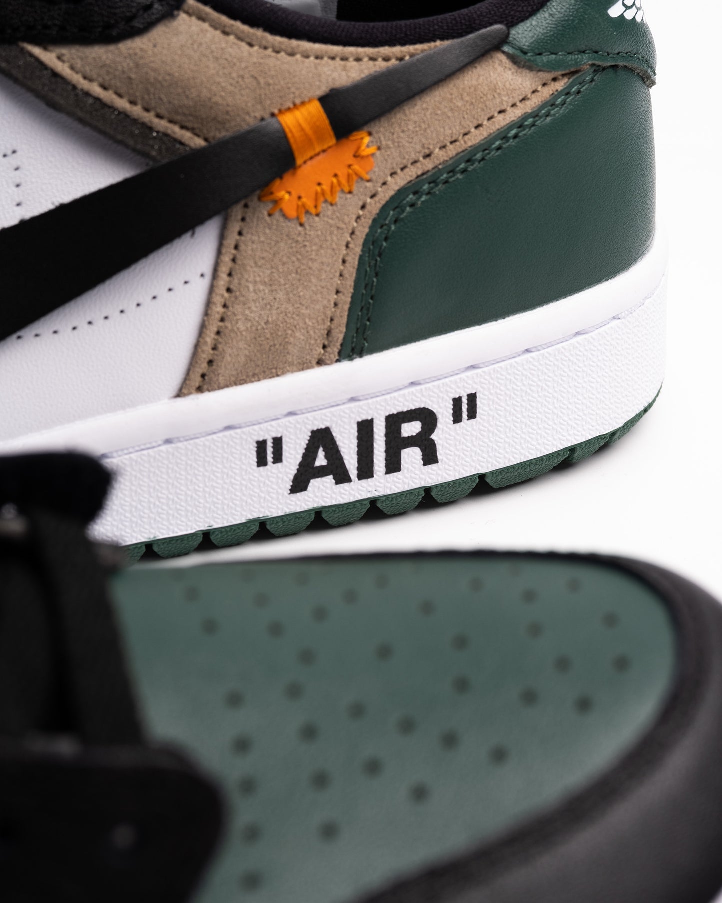 'OFF-WHITE' Air Jordan 1 Low Golf - Noble Green